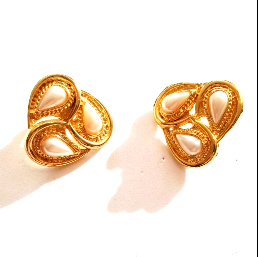 Gold and teardrop pearl post earrings